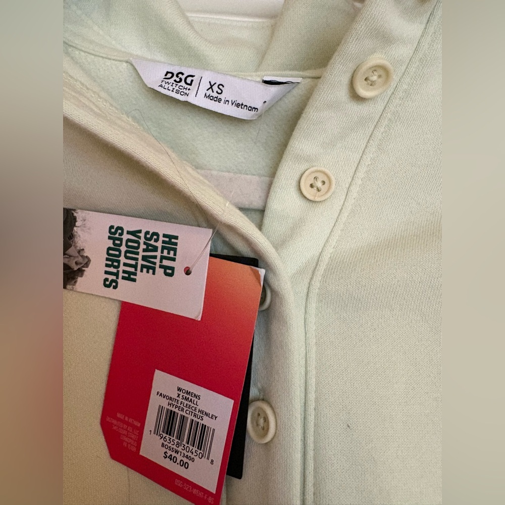 NWT XS DSG Cropped Button Pullover in Pale Mint - Picture 2 of 3